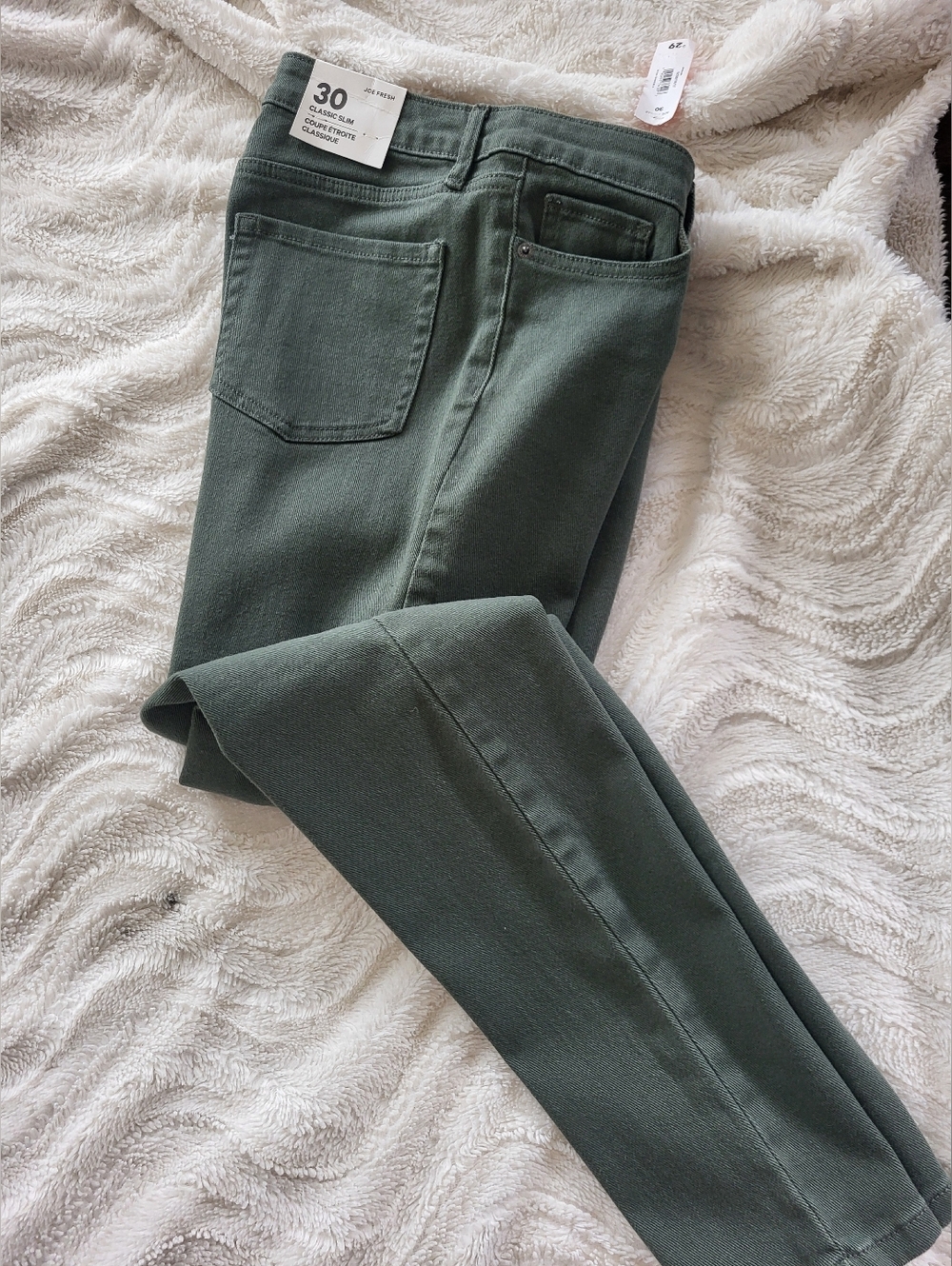 NWT Joe Fresh Classic Slim Pants – Size 30.